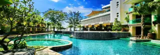 هتل graceland phuket